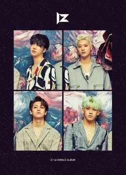 第一張單曲「RE:IZ」(韓國進口版)