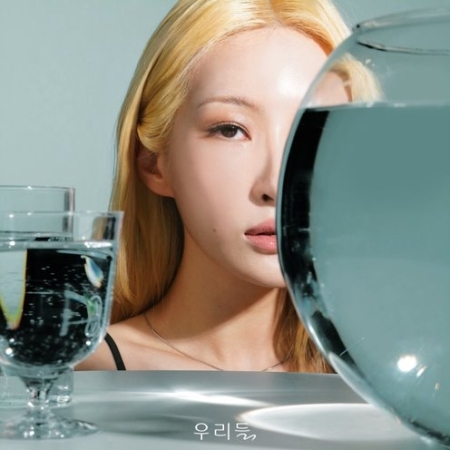 第一張單曲「RIDDLE」(韓國進口版)