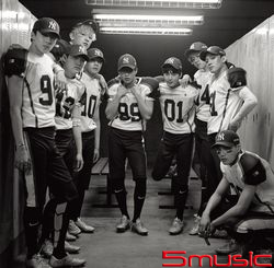 第二張正規改版專輯「LOVE ME RIGHT」(台壓中文版)