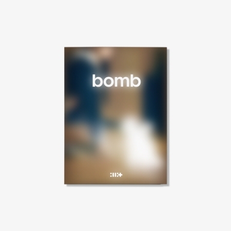 第三張迷你專輯「bomb(Weverse Albums ver.)」(韓國進口版)
